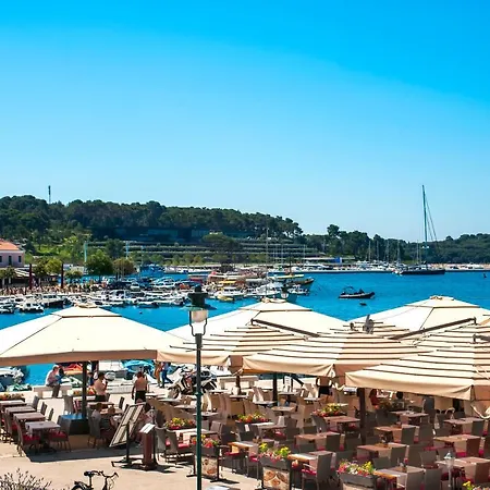 Carera Seaview Appartamento Rovigno